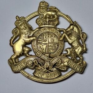 Virginia Metalcrafters Inc, Solid Brass, King Arms Trivet (1953) CW10-17